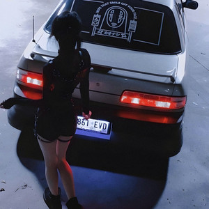 宁荣荣穿jK跳钢管舞
